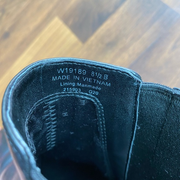 Cole Haan Grand Valor leather Chelsea Boot, black. Size 8.5. - Picture 5 of 8